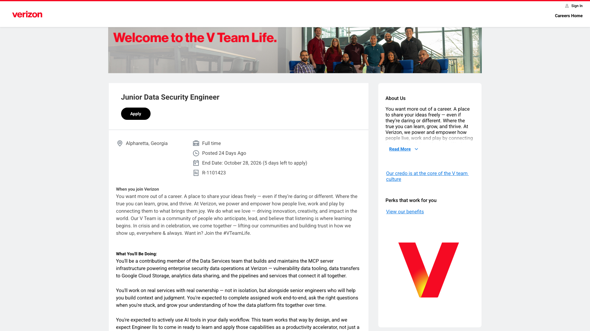 Screenshot of the Verizon Junior Data Security Engineer job posting, captured 2026-10-22